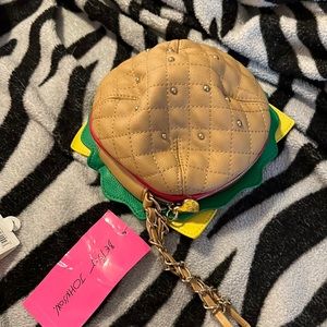 Betsey Johnson Nice Buns Hamburger wristlet